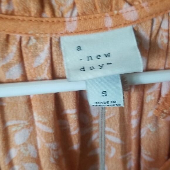a new day short sleeve blouse sz Small - Picture 4 of 7